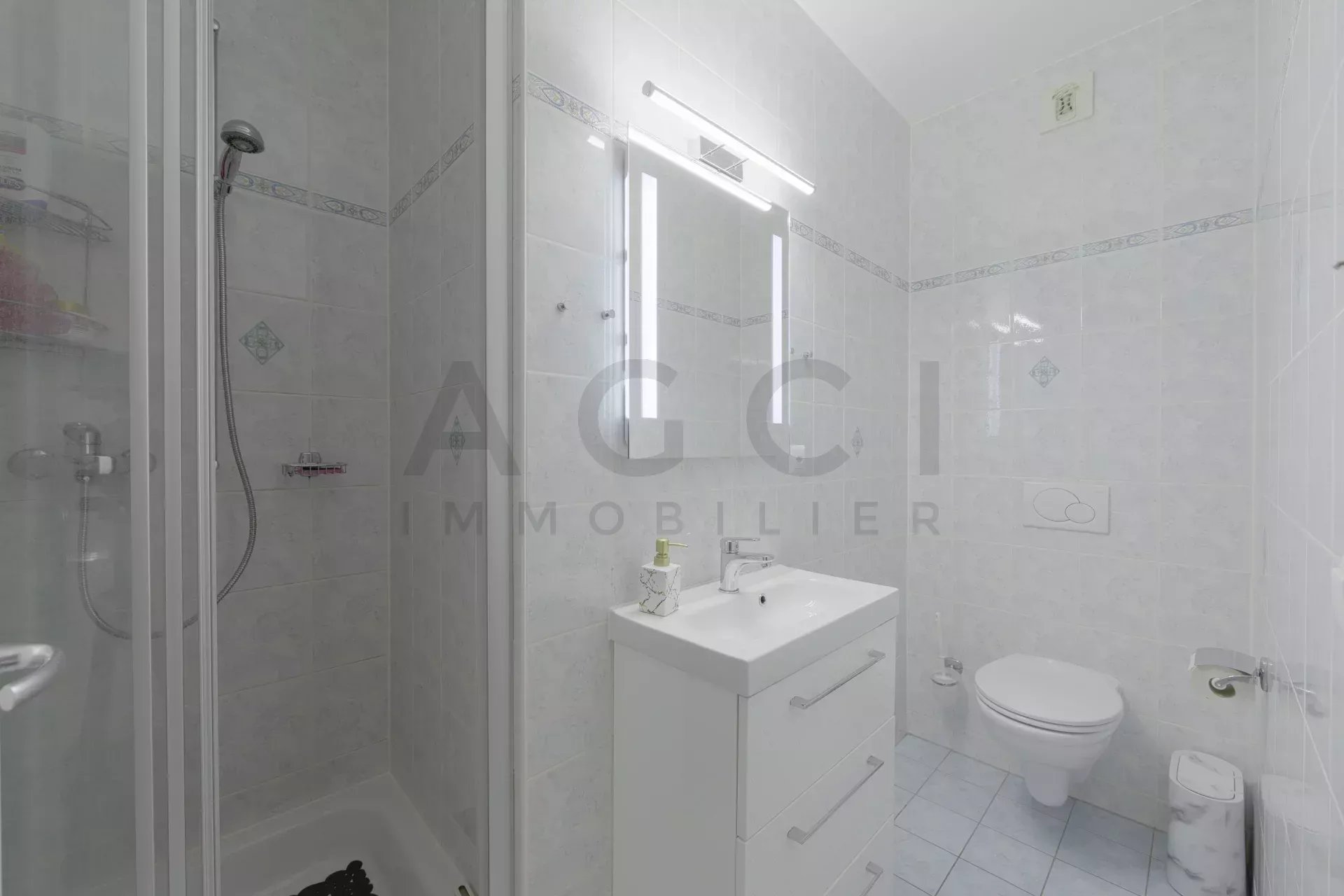 00e5ff7918170babfc44c383993d5e44_1024