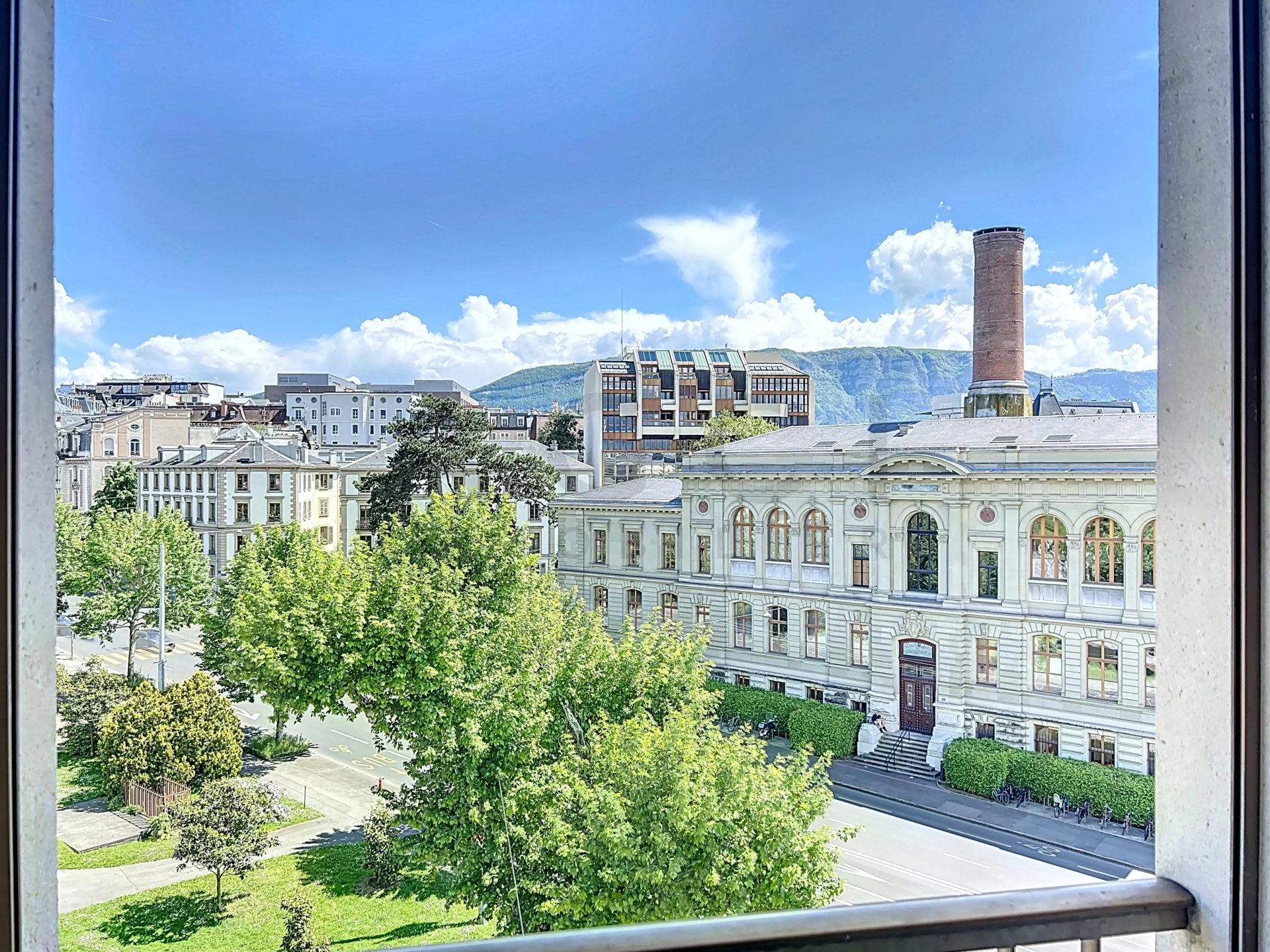 f3f37e87bf60e5377f90fe72cd7c054a_1024